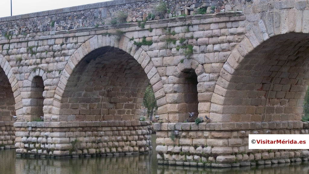 sillares puente romano merida